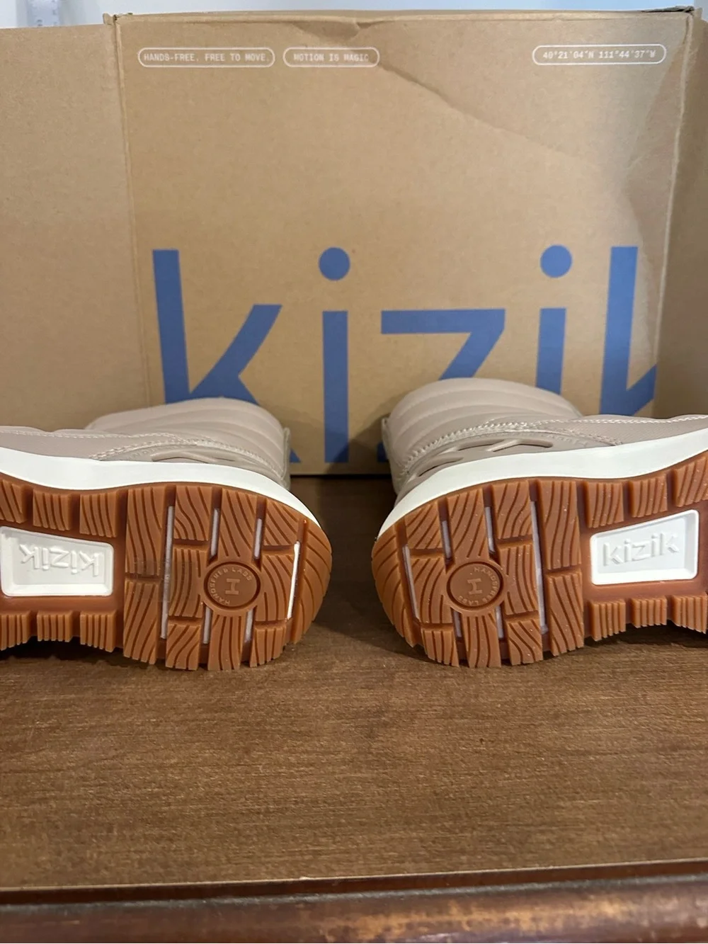 Kizik Juno Mid Boots - New in Box